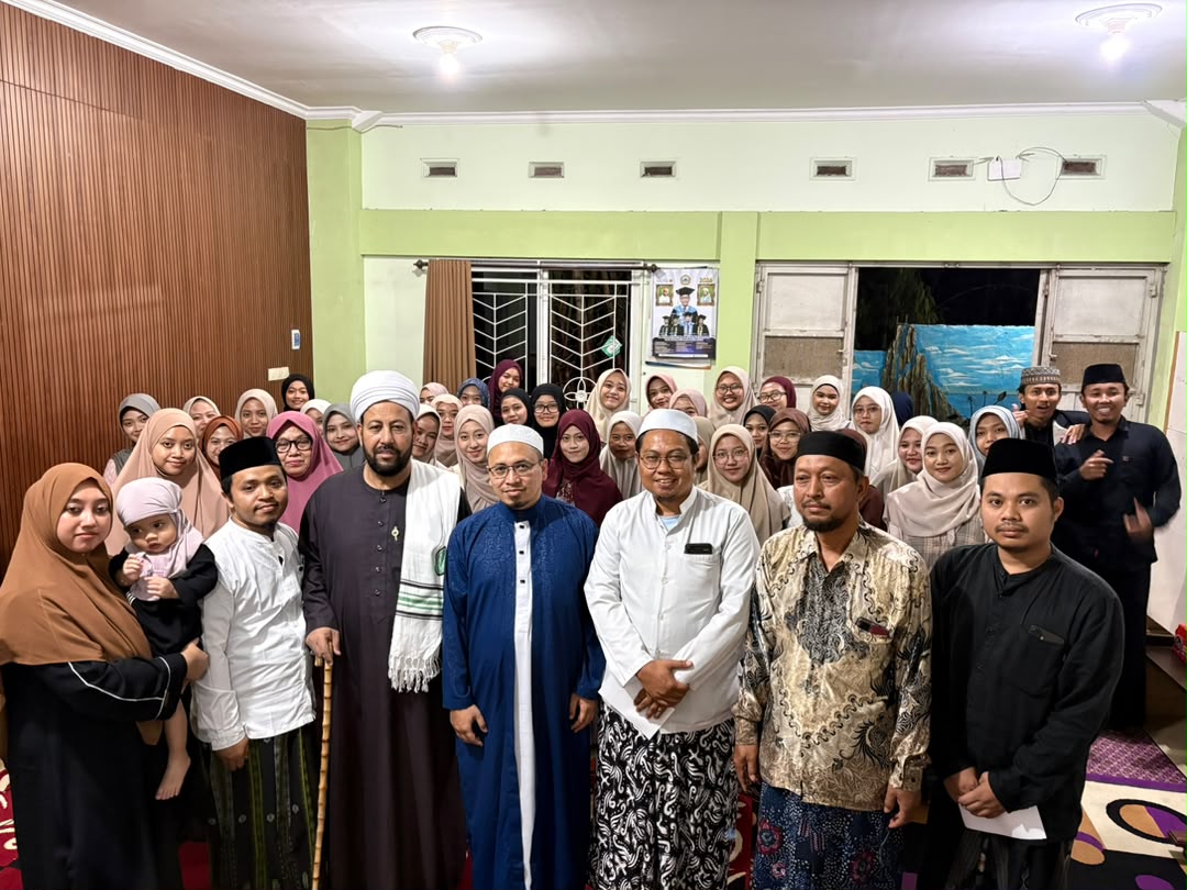 Merajut Ilmu, Meneguhkan Adab: Safari Ilmiah Bersama Syeikh Ashrof Hamid Al Hasanain Al-Misry Al-Azhary